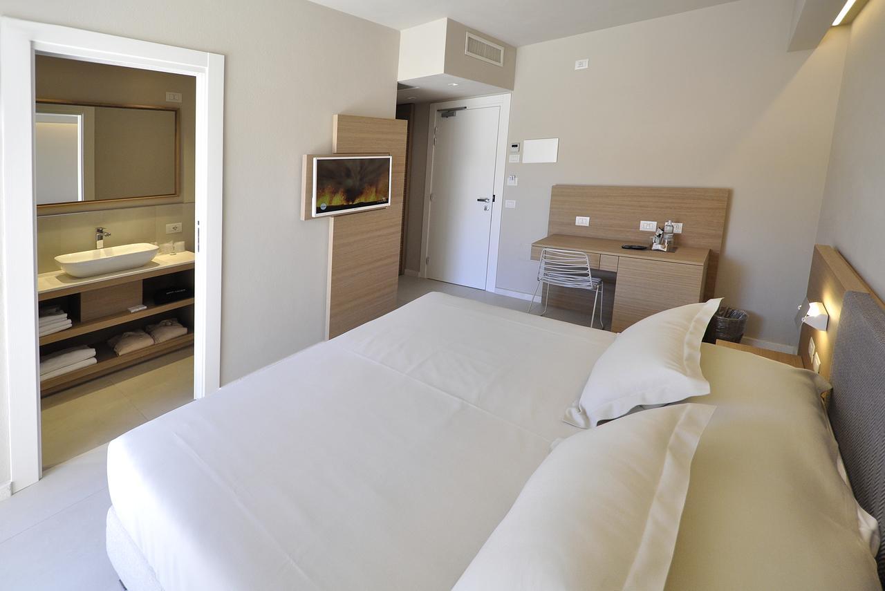 Domu Simius Life Style Hotel Villasimius Exterior foto